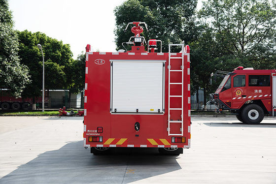 ISUZU 4000Kgs droogt de Chemische Vrachtwagen van de Poeder Speciale Brand met Doube-Rijcabine