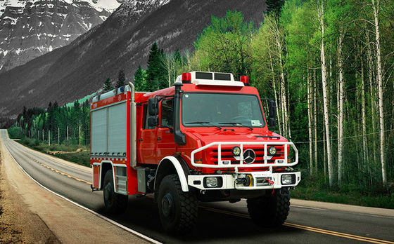 4x4 Unimog Forest Special Fire Truck met Dubbele Cabine en Watertank