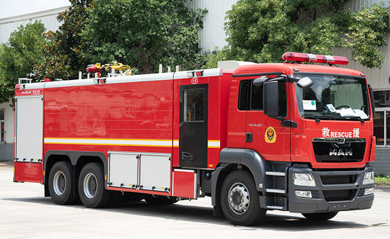De Bemanningscabine van de brandvrachtwagen van de Delen van de Brandvrachtwagen met 3-8 Brandbestrijders